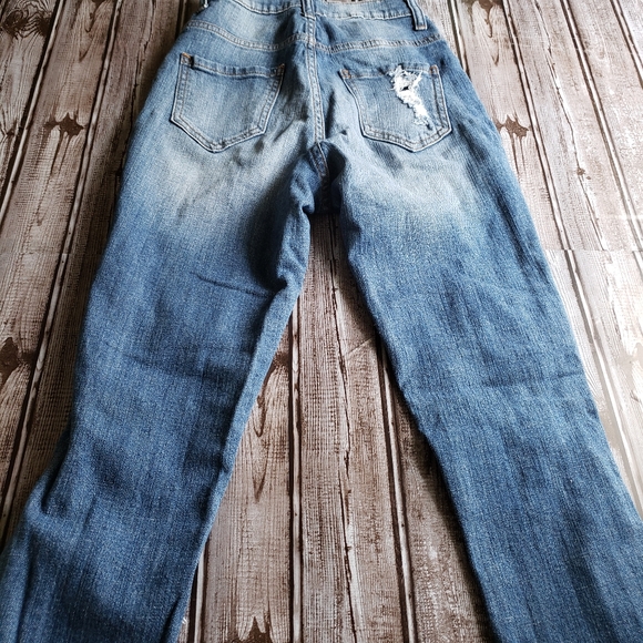 Fashion Nova Distressed Skinny Jeans - Picture 5 of 8